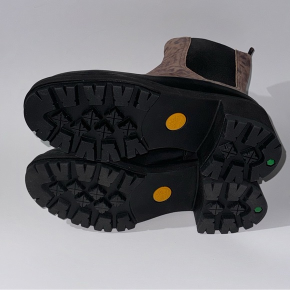 Timberland Chelsea Boot Kori Park 2.0 Heel Lug Sole Bootie Women’s 6.5 , 7 , 8.5 - Picture 8 of 11